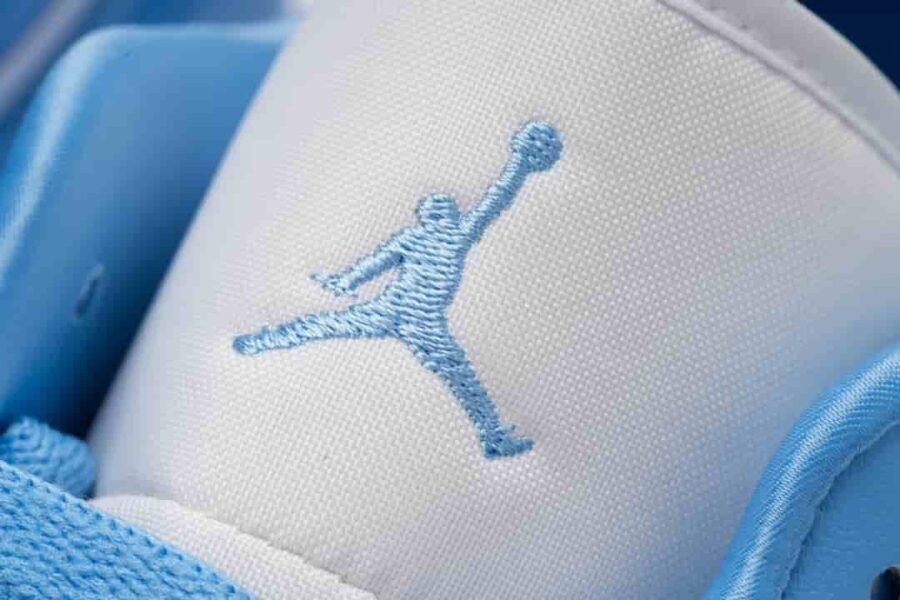 Nike Air Jordan 1 Low University Blue14